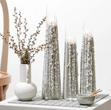 Load image into Gallery viewer, Candle - Icicle Black Iris