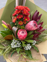 Load image into Gallery viewer, Rustic Seasonal Bouquet
