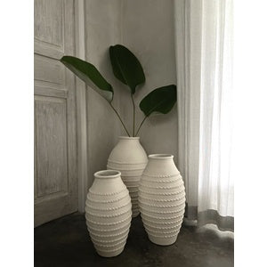 Urn - White ribbed Medium Toulouse