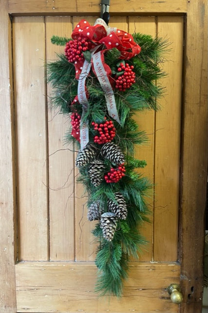 Artificial Pine Tear drop wreath - Berries & cones